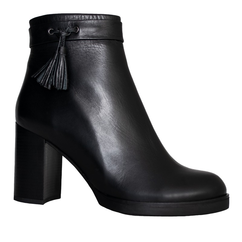 LORETTI Medium heel leather Carbone boots
